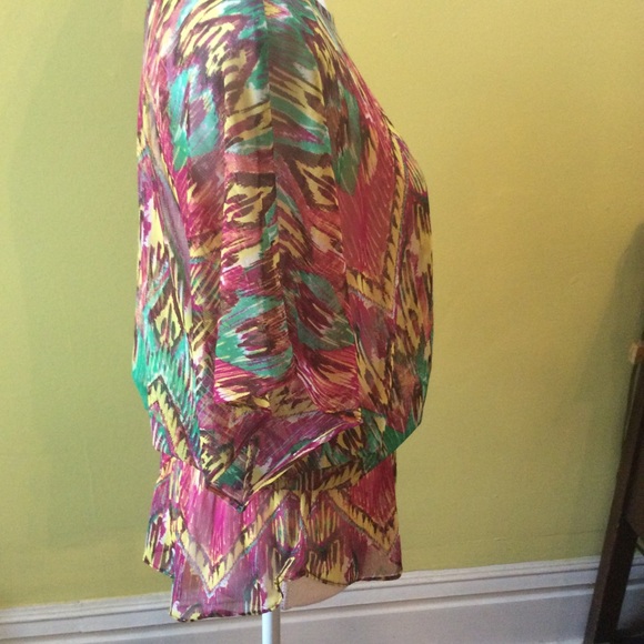 Cute INC Summer Sheer Top size S - Picture 7 of 10